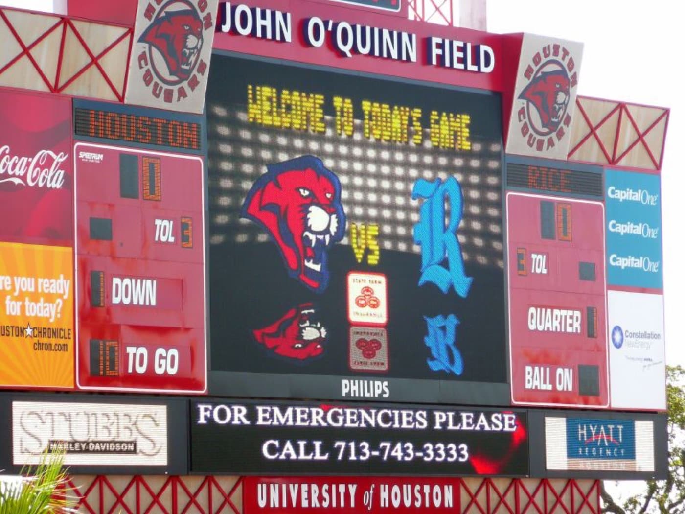 The Robertson Stadium scoreboard before the 2007 Bayou Bucket game between Houston and Rice