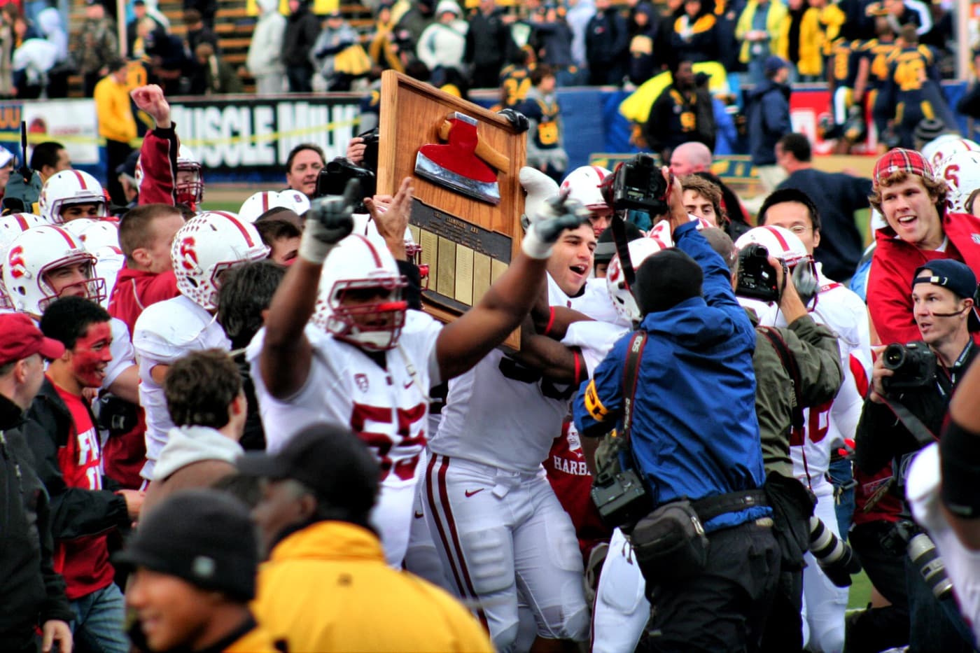 Stanford players hoisting the Stanford Axe plaque after their 48-14 Big Game win at California Memorial Stadium, November 20, 2010.