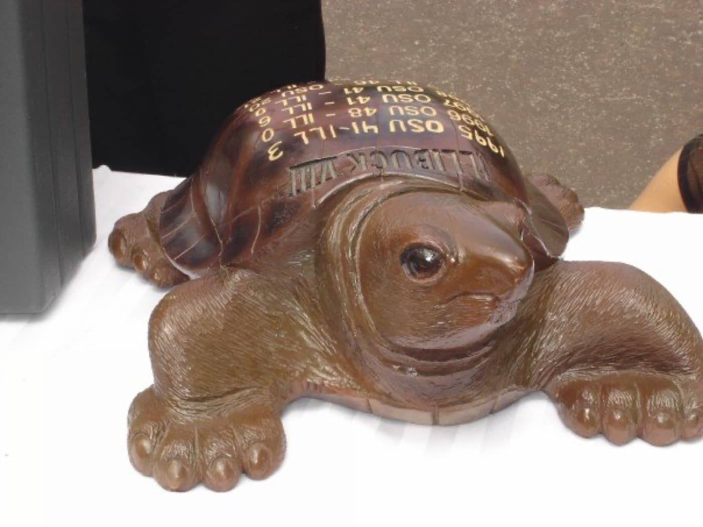 The wooden Illibuck turtle trophy